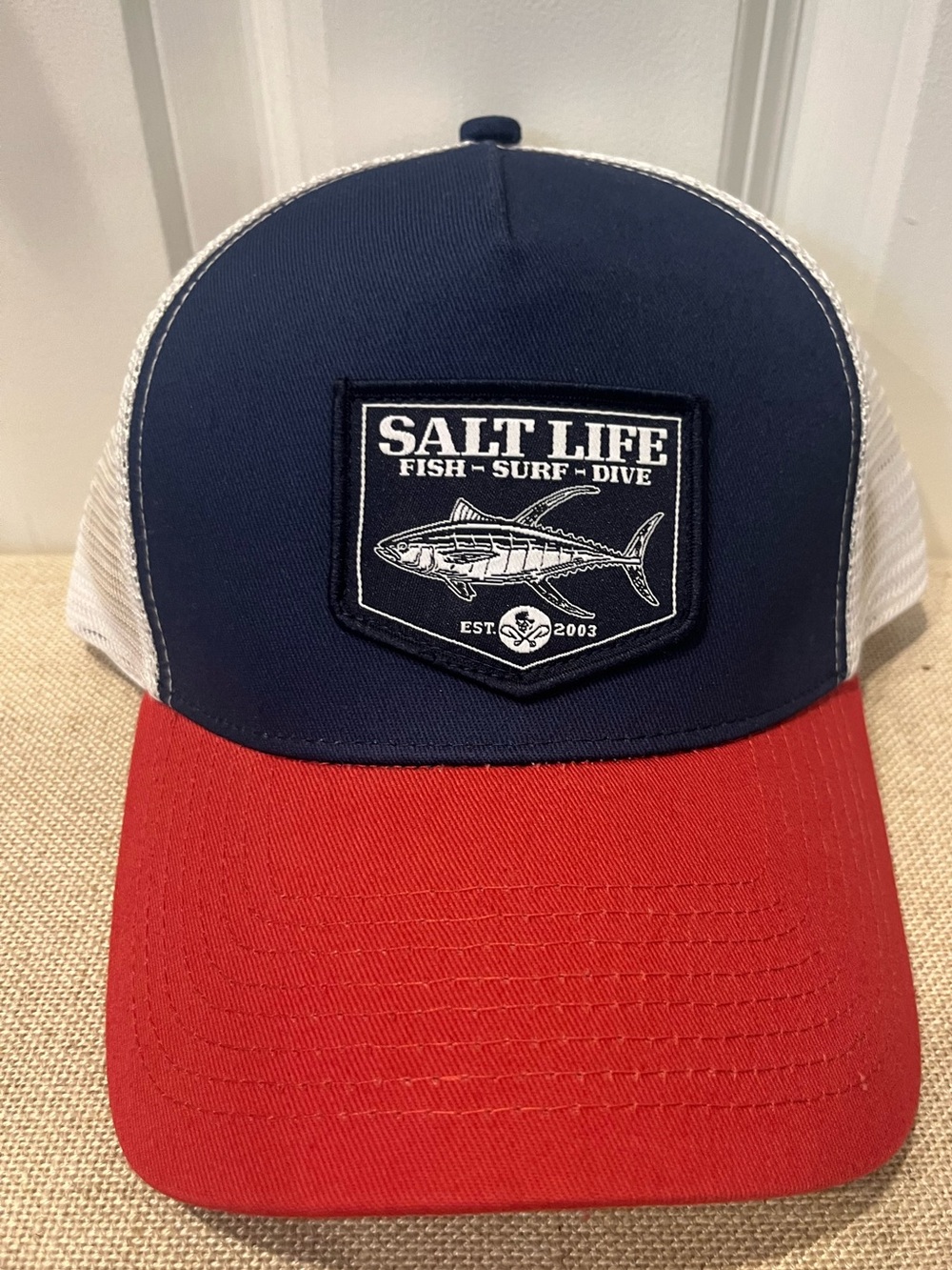 NWT Salt Life Men's Navy & Red Fish Patch Trucker Hat- Adjustable